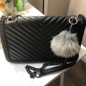 Cross body chain bag